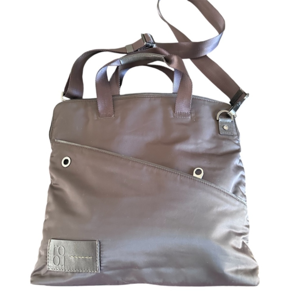 ro COMMUTER MESSENGER  UNISEX TRAVEL BAG BROWN VINYL WITH PEWTER HARDWARE